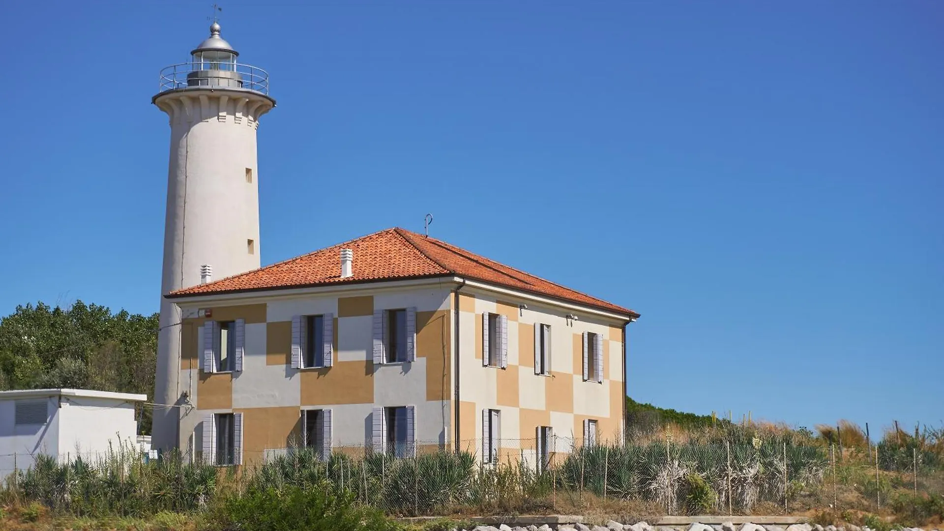 Spacious Seaside Flat For 7 Guests - Beahost Bibione Italy