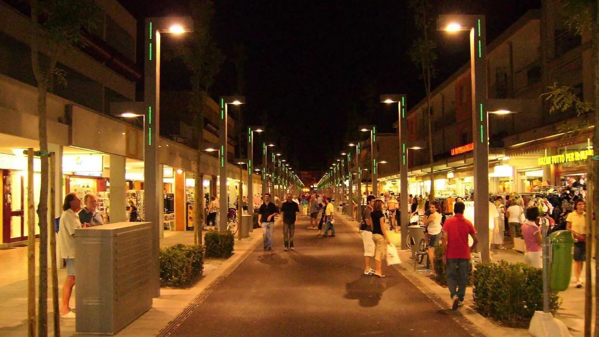 Spacious Seaside Flat For 7 Guests - Beahost Bibione
